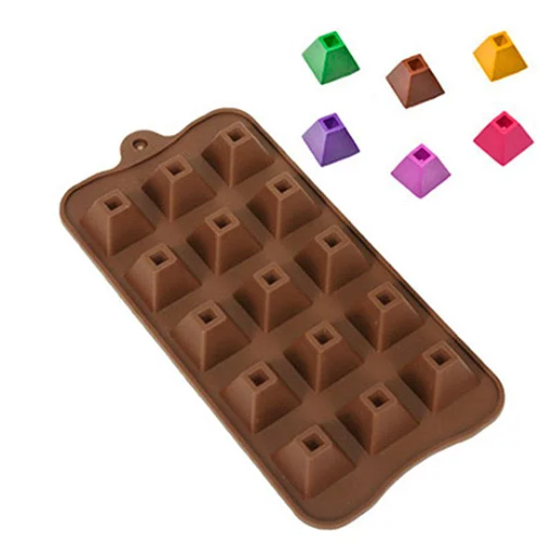 SILV Molde Silicone Chocolate Pirâmide 15...