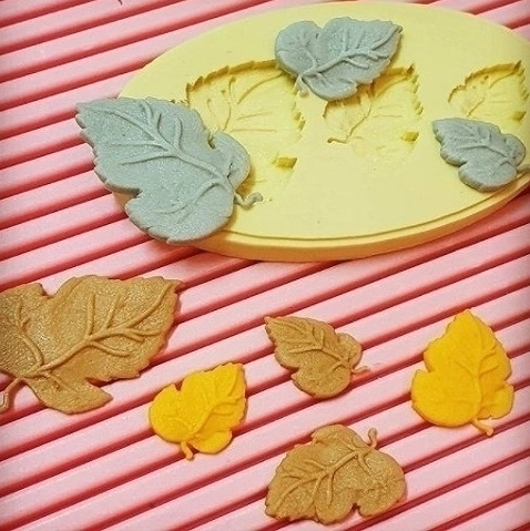 MAZ 2082 Molde de Silicone Folhas com 3